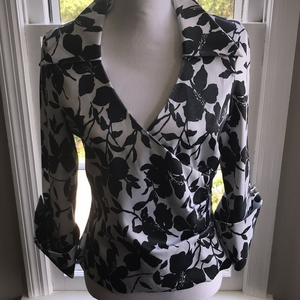 Victor Costa Black‎ White Floral Top 10 EUC